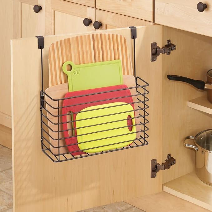 mDesign Over The Cupboard Hanging Storage Basket – Metal Bakeware Organiser and Cutting Board Holder – Excellent Kitchen Storage Solution – Bronze