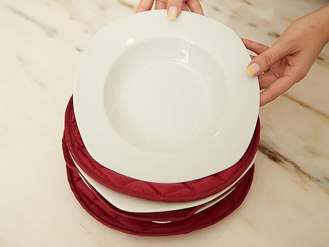 Covermates Keepsakes Dish Storage Case – Padded China & Dinnerware Organizer, Quilted Polyester Protection, ID Window, Zipper Closure, Machine Washable, Red