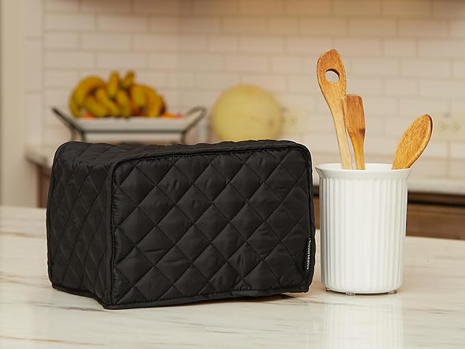 Covermates Keepsakes Air Fryer Cover – Quilted Deep Fryer Appliance Protector for Kitchen Counter Storage – Dust & Stain Resistant – Washable Slip-On Design, Black