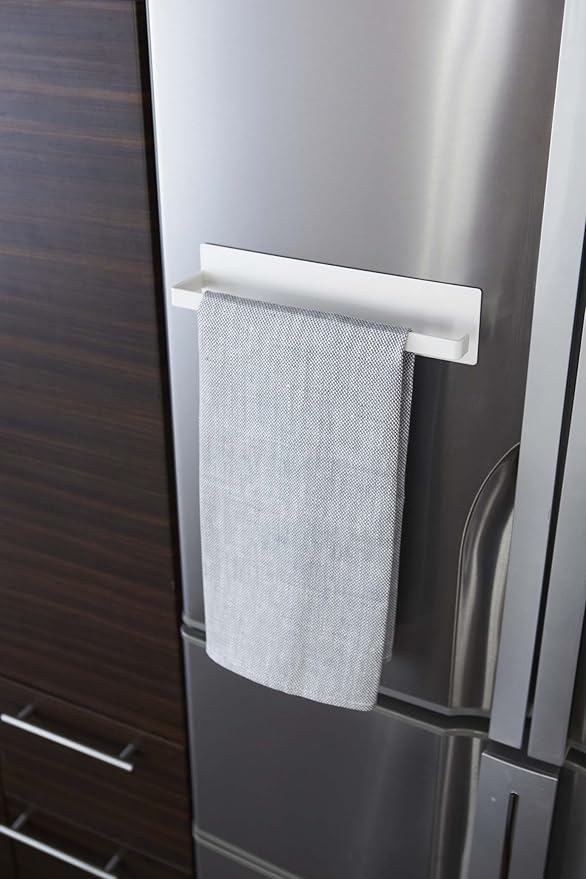 YAMAZAKI Home 2439 Plate Magnetic Paper Towel Holder, White
