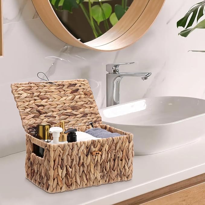 Sumnacon Storage Basket with Lid, Water Hyacinth Shelf Baskets for Organizing, Farmhouse Bathroom Woven Bins for Tampons and Pads, Toilet Paper, Towels,Decorative Organizer Box for Counter, Vanity (M)