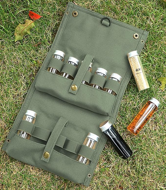 Travel Spice Kit, Portable Spice Bag with 10 Spice Jars, Canvas Seasoning Storage Bag Organizer, Seasoning Bottle Holder with Mini Condiment Bottle, Condiment Container Set for Camping BBQ(Green)