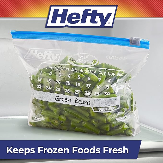 Hefty Calendar Slider Quart Freezer Bags,1 Quart Slider Bags with Stand and Fill Expandable Bottoms,Helps Prevent Freezer Burn,35 Count (Pack of 8)